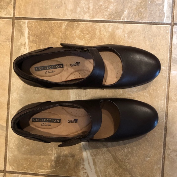 Clarks Women's Emslie Lulin Mary Jane Pump Size 9 Block Heel Brown - Picture 5 of 8